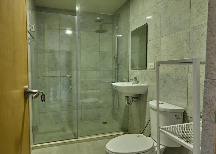 Edsa Heights Loft With Balcony Ama Tower Unit 3316 Manila